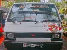 Mitsubishi L300 1980 Van