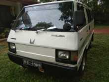 Mitsubishi L300 1980 Van