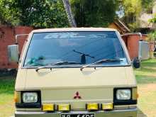 Mitsubishi L300 1980 Van