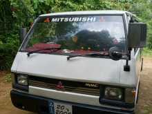 Mitsubishi L300 1980 Van