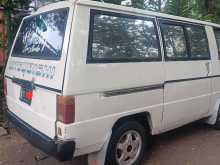 Mitsubishi L300 1981 Van