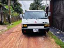 Mitsubishi L300 1981 Van
