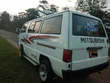 Mitsubishi L300 1981 Van