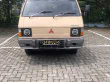 Mitsubishi L300 1981 Van