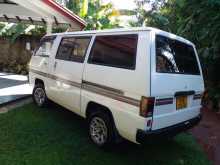 Mitsubishi L300 1982 Van