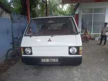 Mitsubishi L300 1982 Van