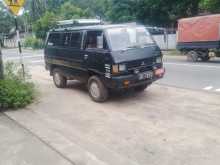 Mitsubishi L300 1982 Van