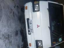 Mitsubishi L300 1982 Van