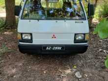 Mitsubishi L300 1982 Van