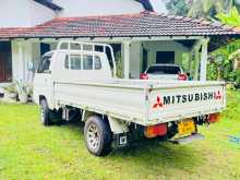 https://riyasewana.com/uploads/mitsubishi-l300-1982-322251512162.jpg
