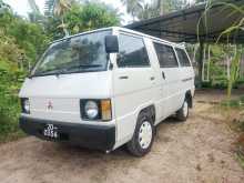 Mitsubishi L300 1982 Van