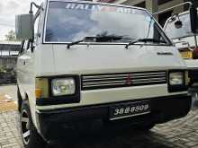 Mitsubishi L300 1983 Van