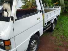 Mitsubishi L300 1983 Lorry