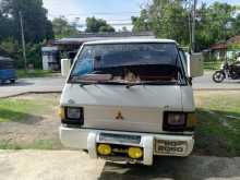 Mitsubishi L300 1983 Van