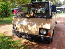 Mitsubishi L300 1983 Van