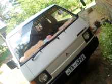 Mitsubishi L300 1983 Van
