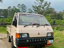 https://riyasewana.com/uploads/mitsubishi-l300-1983-69340212362.jpg