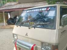 https://riyasewana.com/uploads/mitsubishi-l300-1983-910181912512.jpg