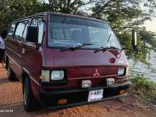 Mitsubishi L300 1984 Van