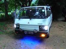 Mitsubishi L300 1984 Van