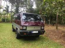 https://riyasewana.com/uploads/mitsubishi-l300-1984-716304112272.jpg