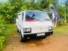 Mitsubishi L300 1984 Van