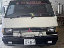 Mitsubishi L300 1985 Van