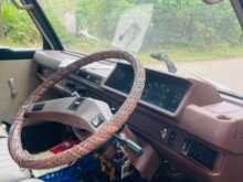 https://riyasewana.com/uploads/mitsubishi-l300-1985-1711335812024.jpg