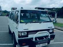 Mitsubishi L300 1985 Van