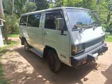 Mitsubishi L300 1985 Van