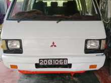 Mitsubishi L300 1985 Van