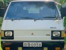 Mitsubishi L300 1985 Van