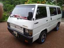 Mitsubishi L300 1985 Van