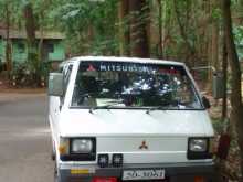 Mitsubishi L300 1985 Van