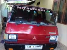 Mitsubishi L300 1985 Van