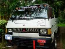 Mitsubishi L300 1986 Van