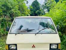 Mitsubishi L300 1986 Van
