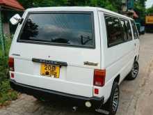 Mitsubishi L300 1986 Van