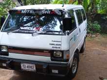 Mitsubishi L300 1986 Van