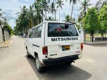 https://riyasewana.com/uploads/mitsubishi-l300-1986-412141312303.jpg