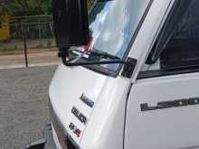 Mitsubishi L300 1986 Van