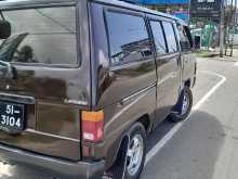 Mitsubishi L300 1986 Van