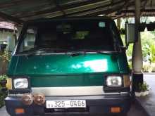 Mitsubishi L300 1987 Van