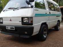 Mitsubishi L300 1988 Van