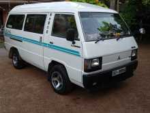 Mitsubishi L300 1988 Van
