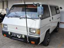 Mitsubishi L300 1989 Van