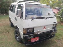 Mitsubishi L300 1989 Van