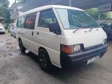 Mitsubishi L300 2001 Van