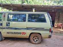 Mitsubishi L300 1981 Van