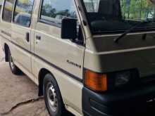 Mitsubishi L300 PO5 2000 Van
